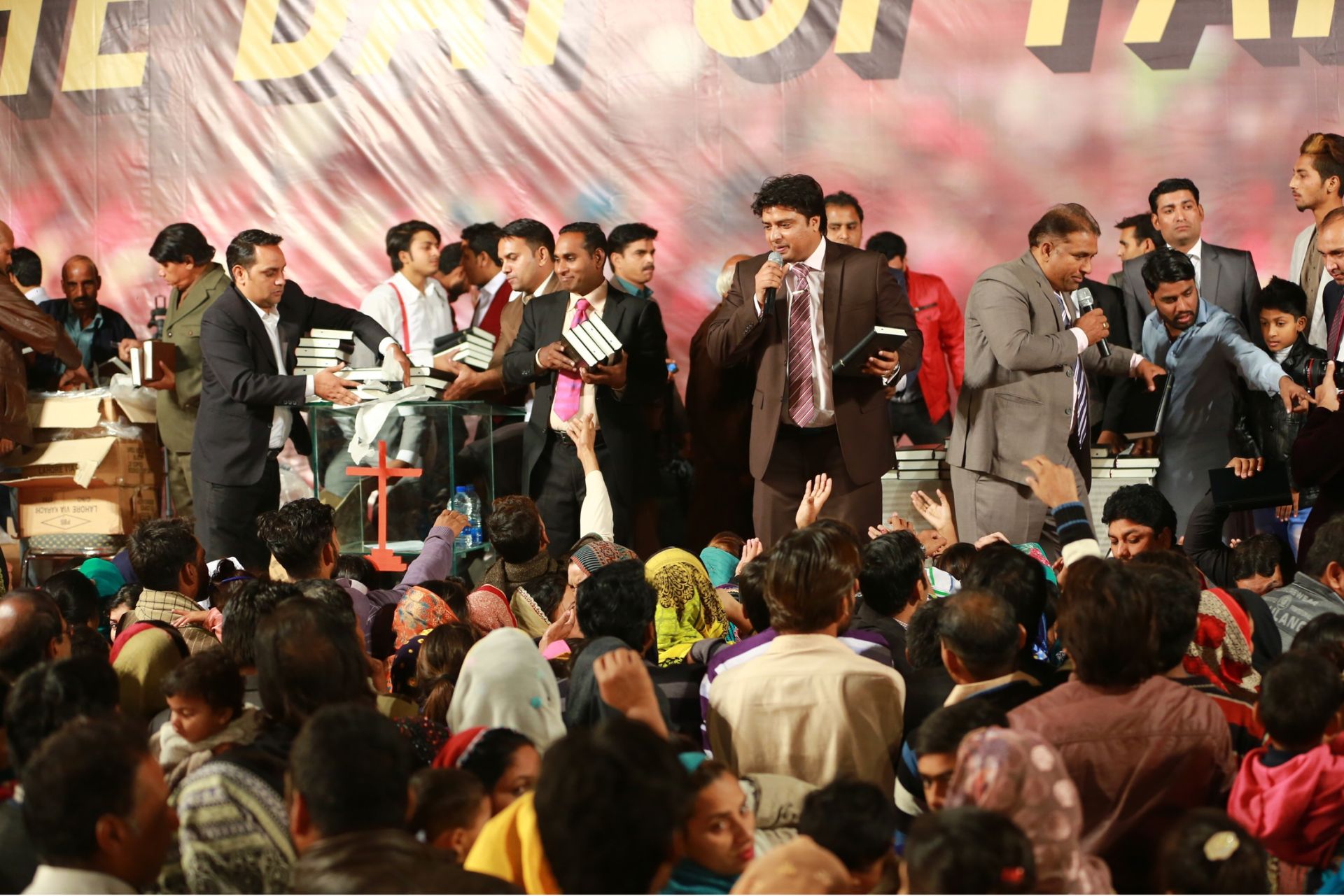 - Free Urdu Bibles Distribution | Giving Free Urdu Bibles Free Urdu Bibles distribution during a youth revival program in Pakistan