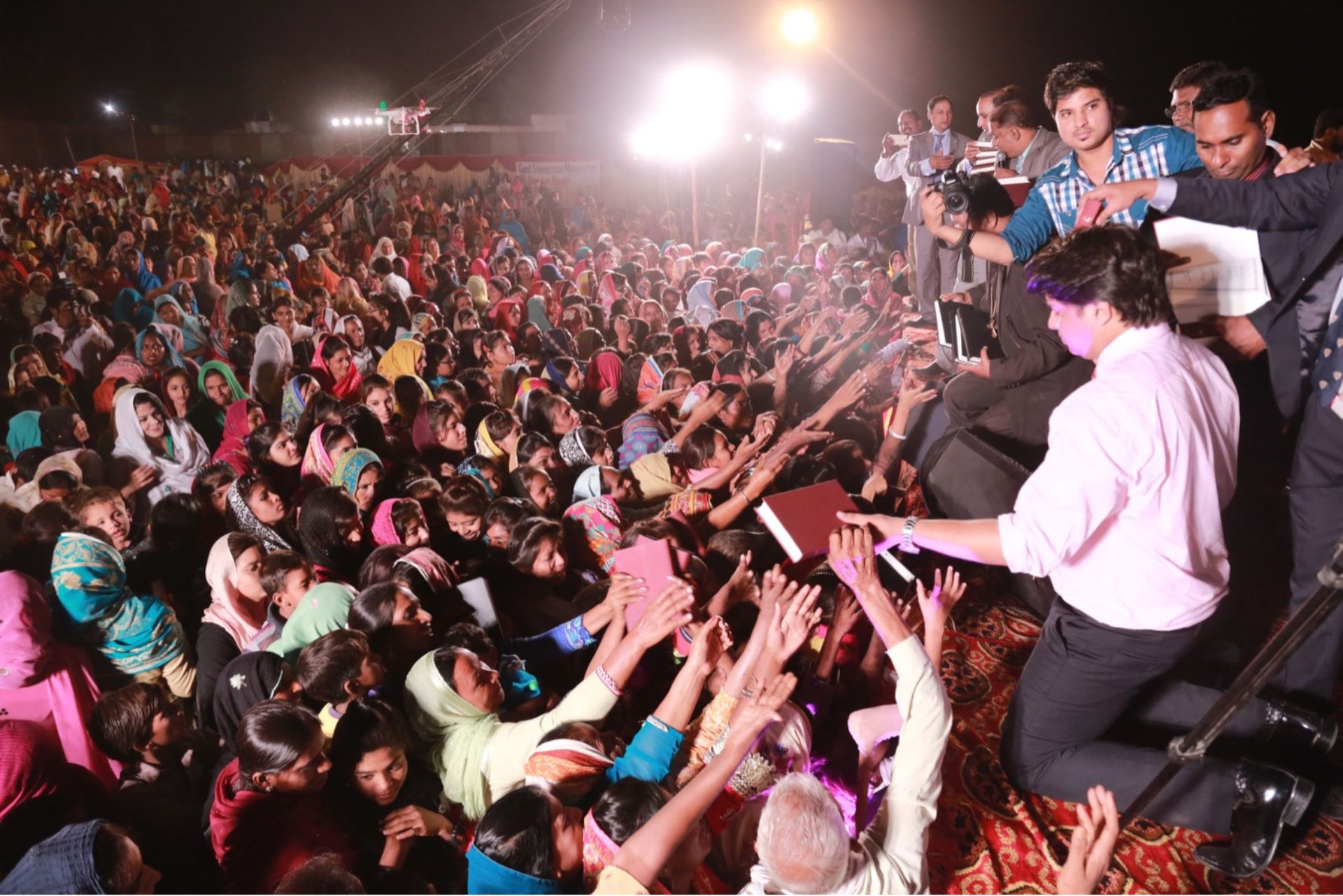 - Free Urdu Bibles Distribution | Giving Free Urdu Bibles Free Urdu Bibles distribution to new believers at evangelistic crusades in Pakistan