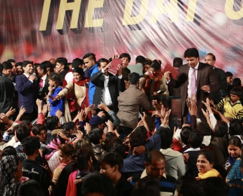 Free Urdu Bibles Distribution Pakistan-Good Samaritan Ministries